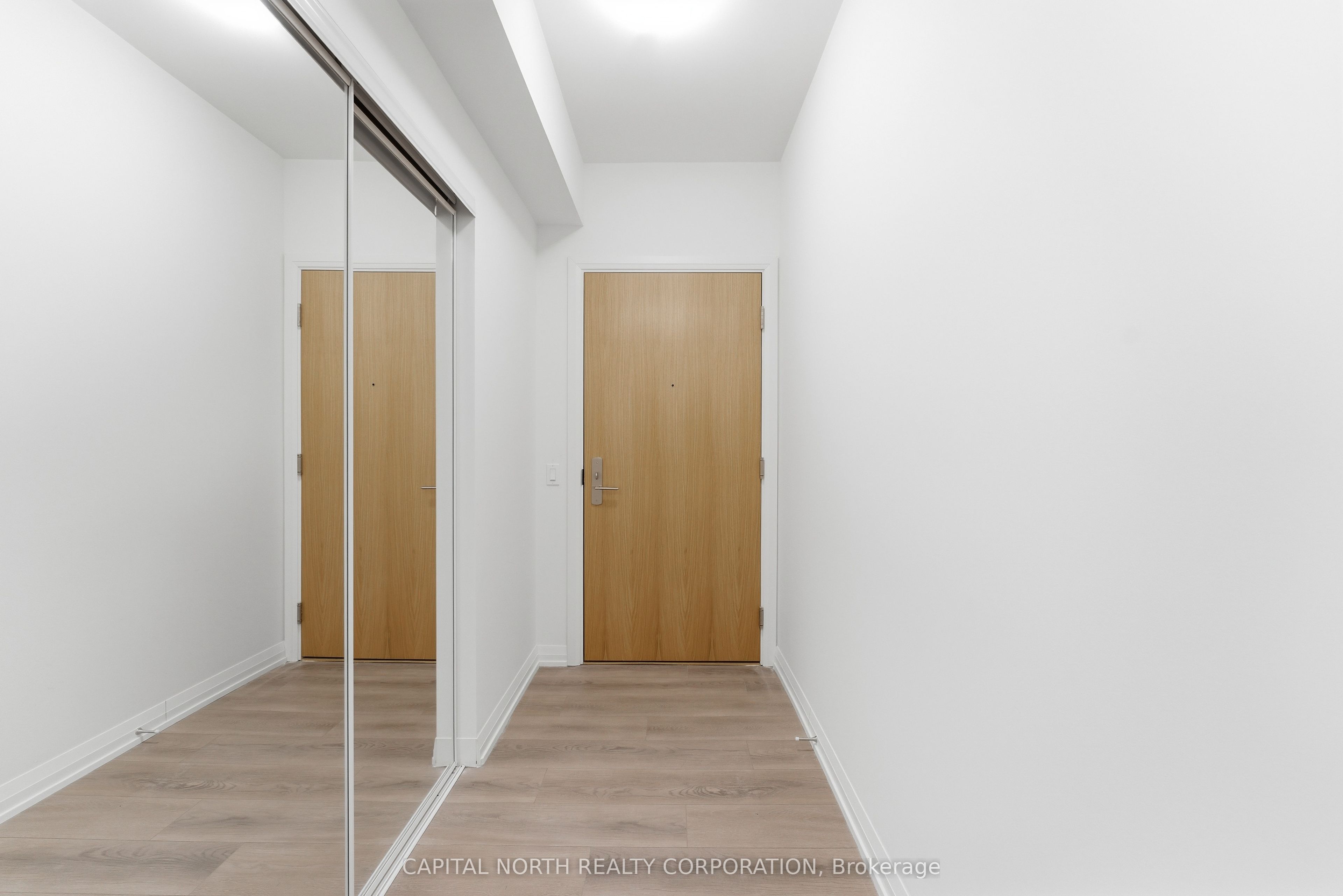 8960 Jane Street 403