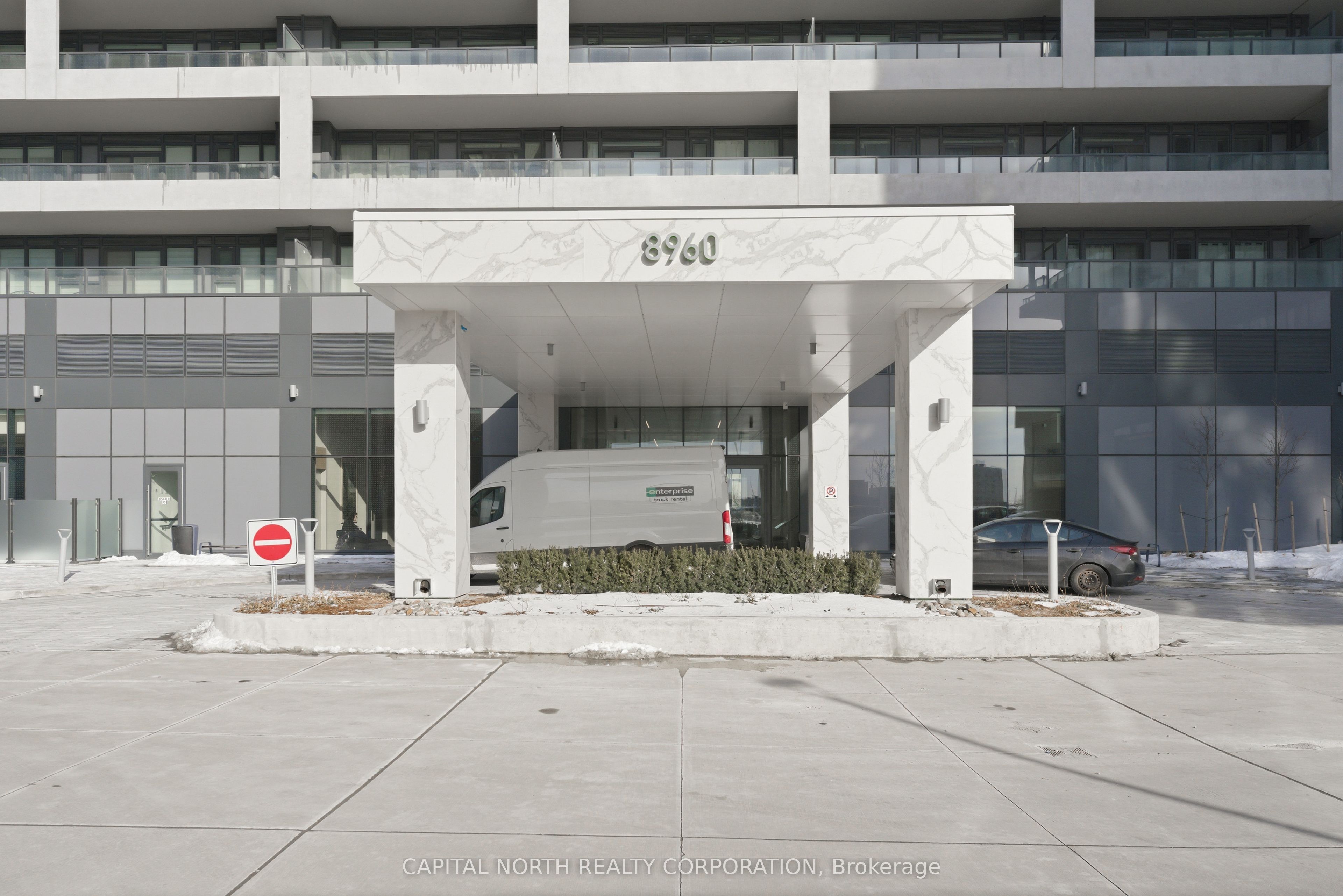 8960 Jane Street 403