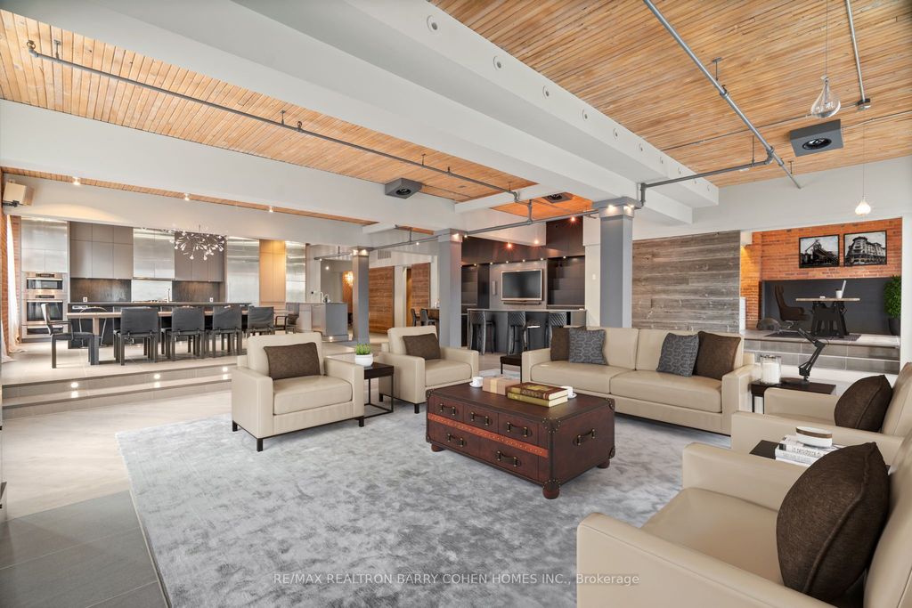 Photo of 468 Wellington Street W #300, Toronto, ON M5V 1E3 (MLS # C12398361)