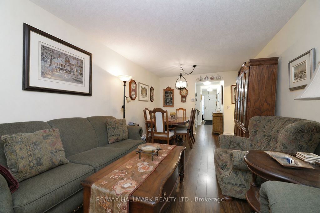 Photo of 191 Cottonwood Court, Markham, ON L3T 5W9 (MLS # N12968744)