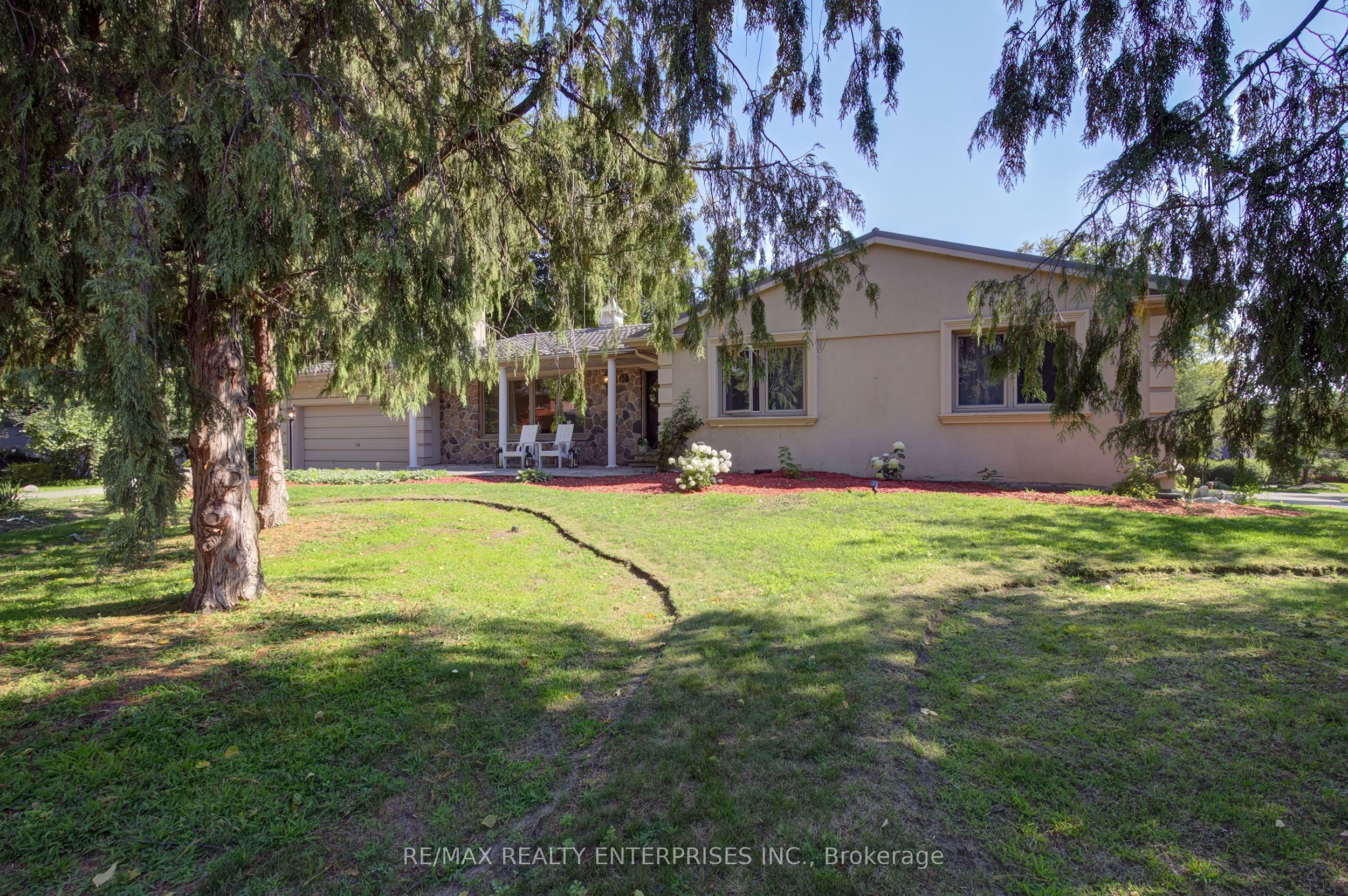 551 Cochise Crescent