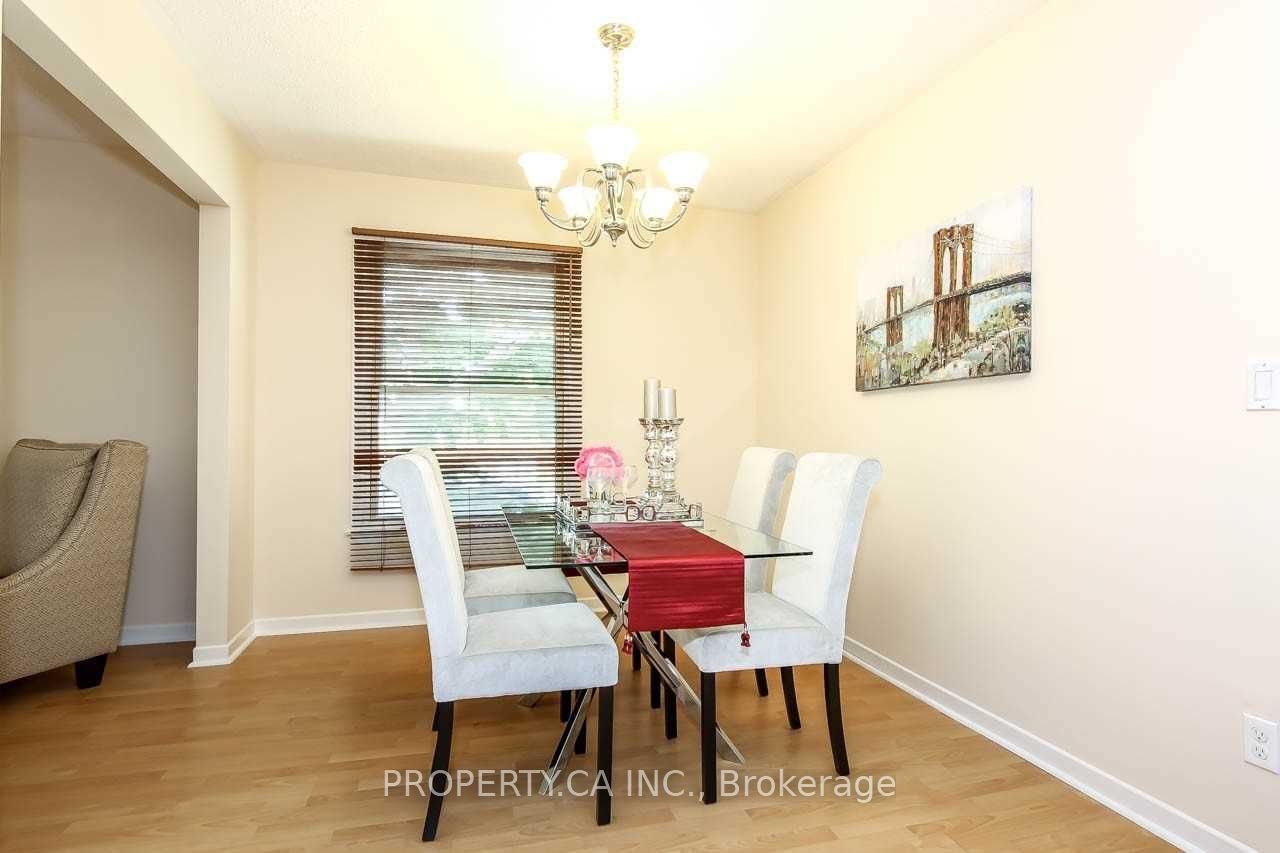 81 Holsworthy Crescent Main