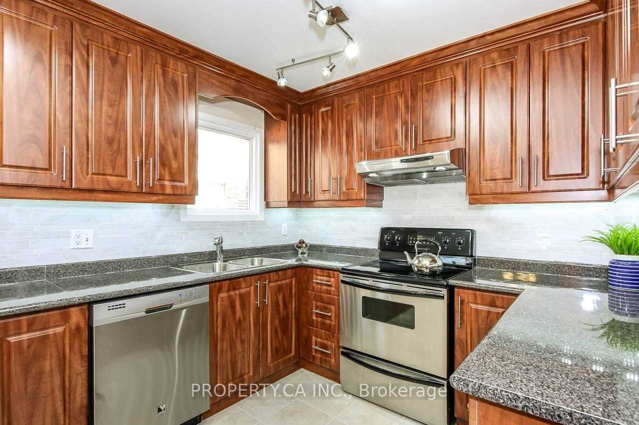 81 Holsworthy Crescent Main