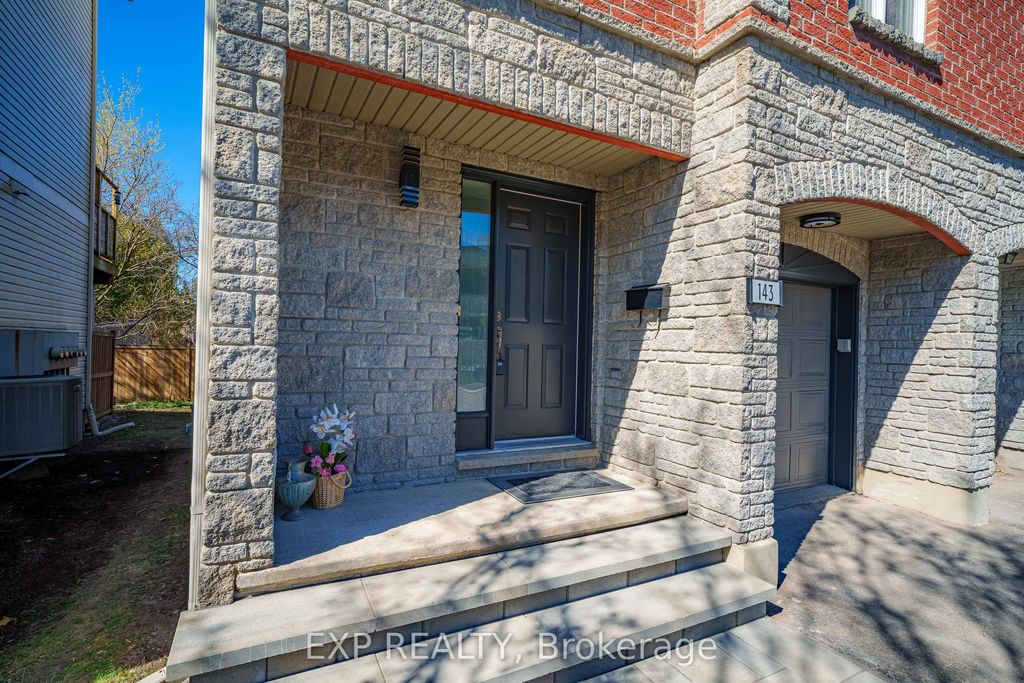 Photo of 143 Arcola Private, Overbrook - Castleheights and Area, ON K1K 4W9 (MLS # X13063630)