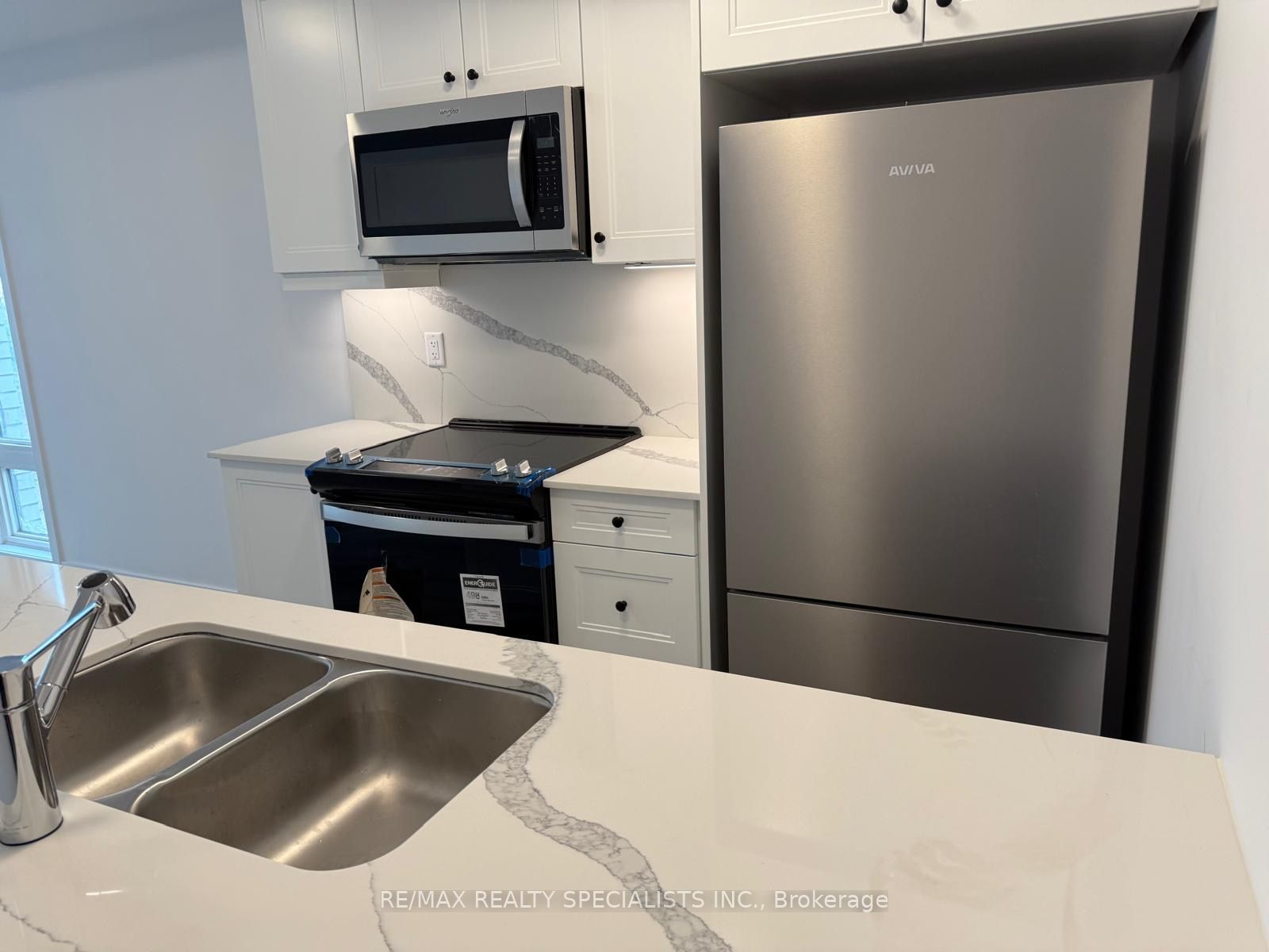 5 Bancroft Lane 302