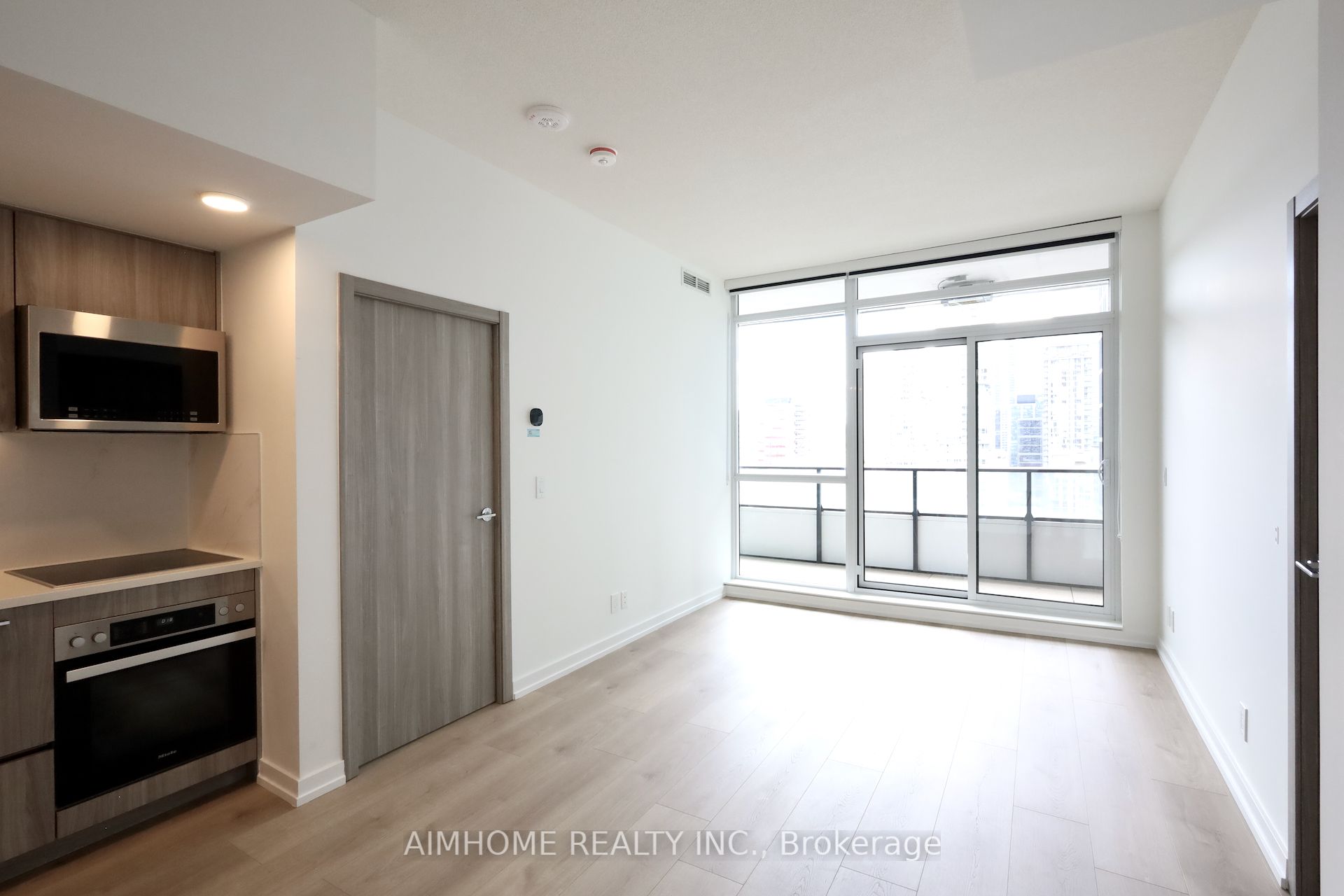 38 Widmer Street 2205
