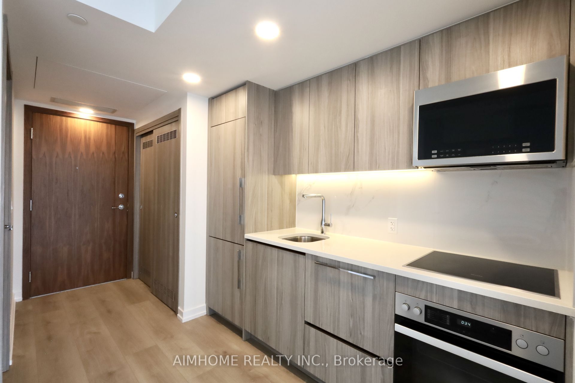38 Widmer Street 2205