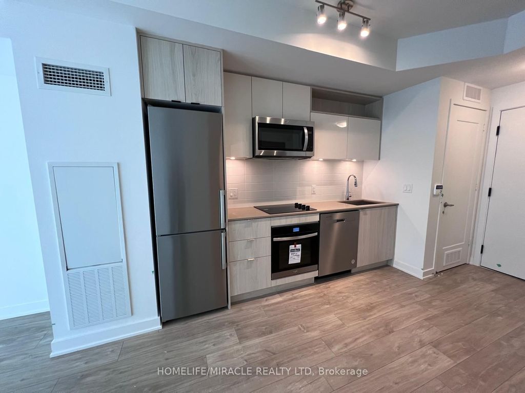 Photo of 135 LOWER SHERBOURNE Street #2423, Toronto, ON M5A 1Y4 (MLS # C13050872)