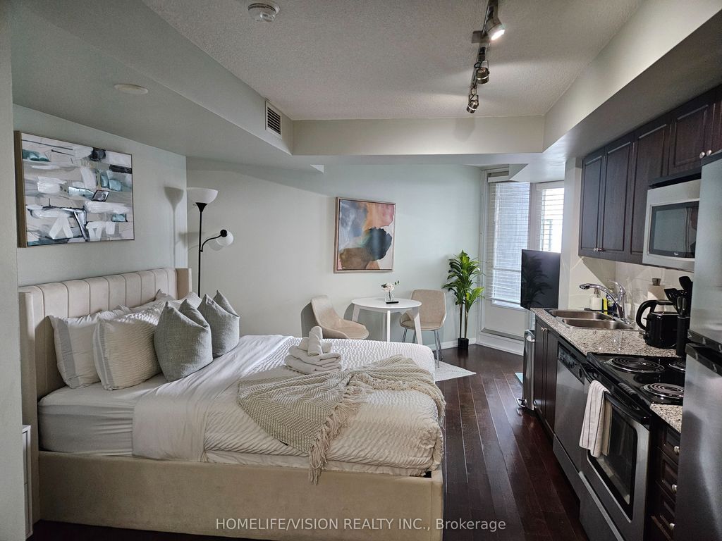Photo of 209 Fort York Boulevard #1258, Toronto, ON M5V 4A1 (MLS # C12683266)