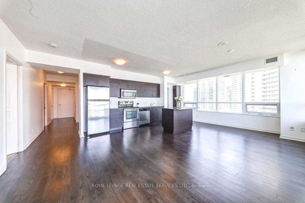 Toronto W06, ON M8V 0B2, Canada, 3 Bedrooms Bedrooms, ,2 BathroomsBathrooms,Residential,Active,79168