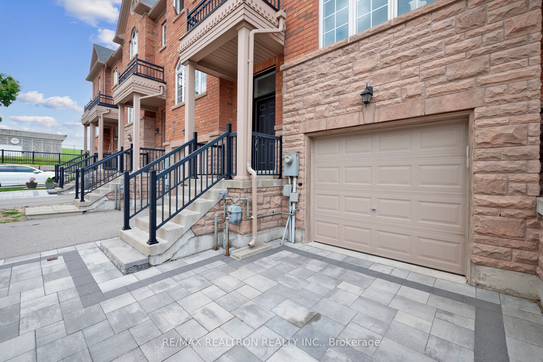 8777 Dufferin Street 45