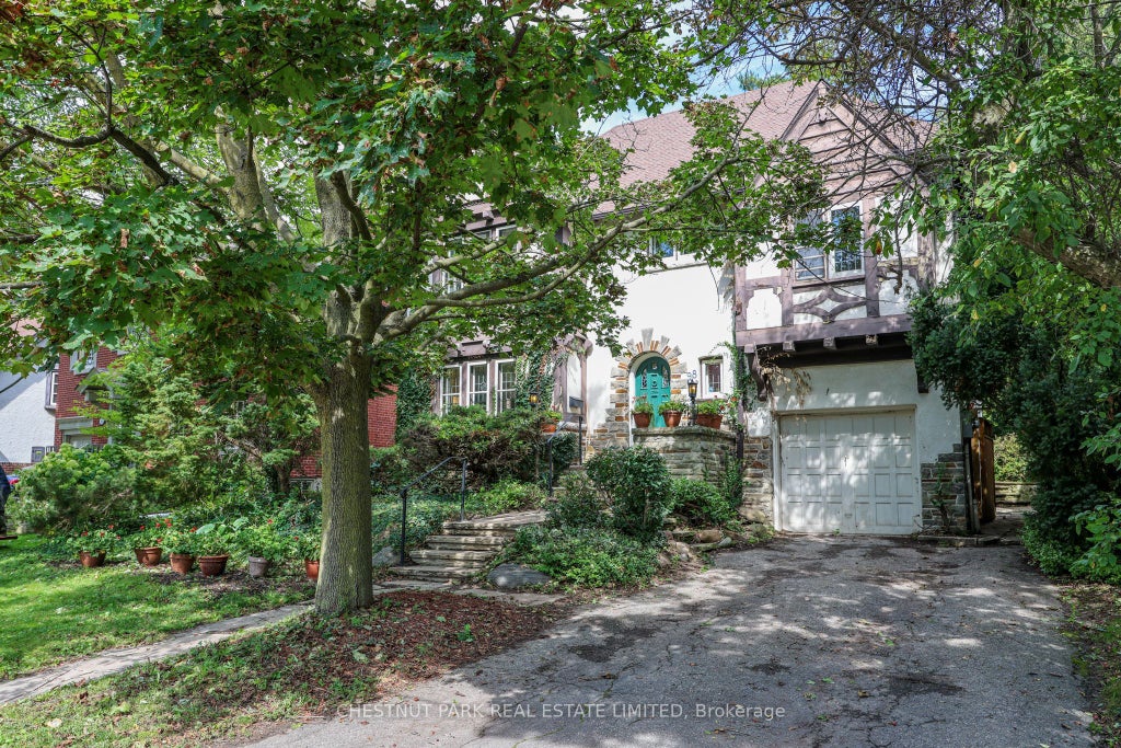 Photo of 98 St. Leonards Avenue, Toronto, ON M4N 1K5 (MLS # C13751154)