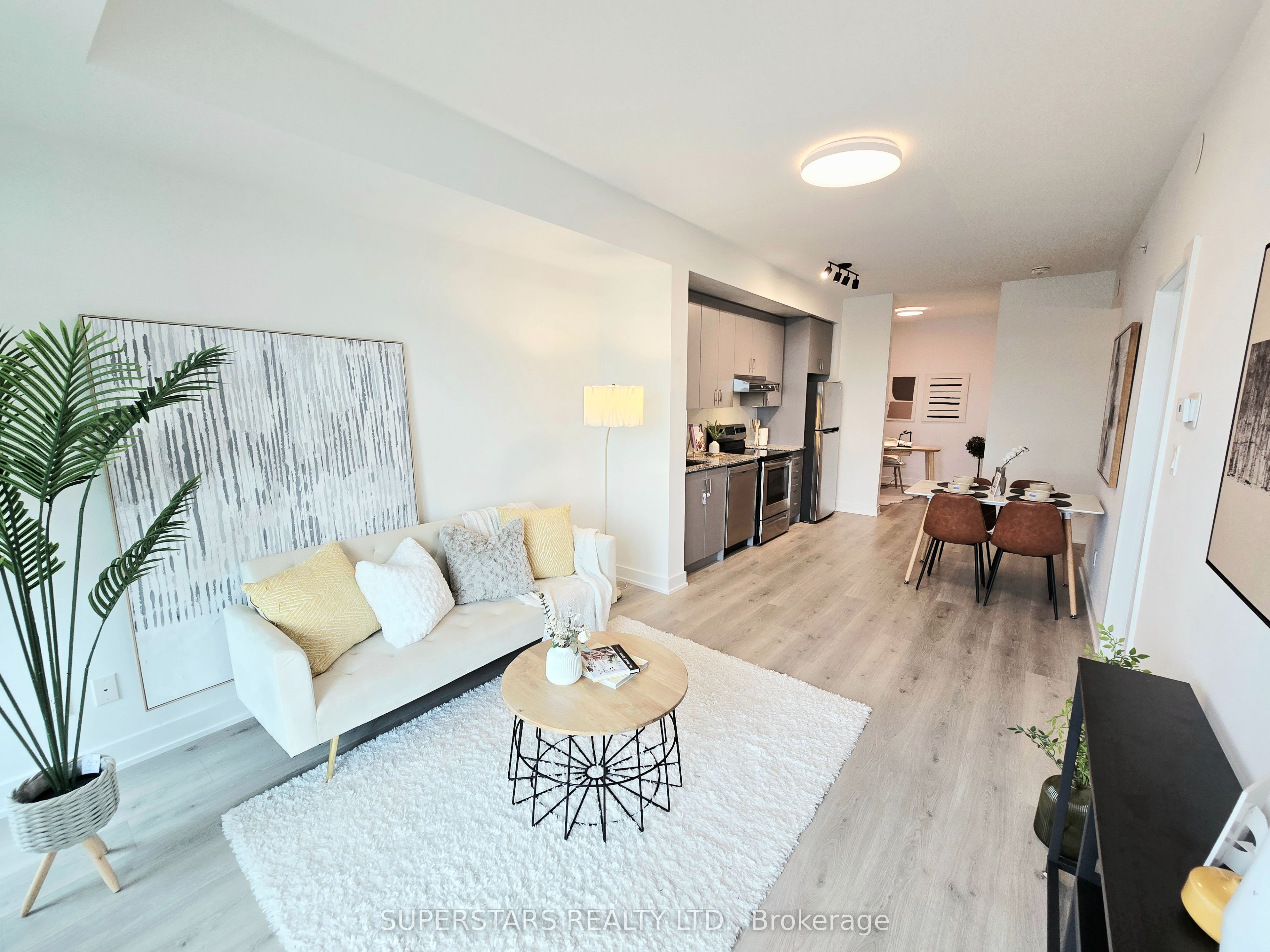 1709 Bur Oak Avenue 305