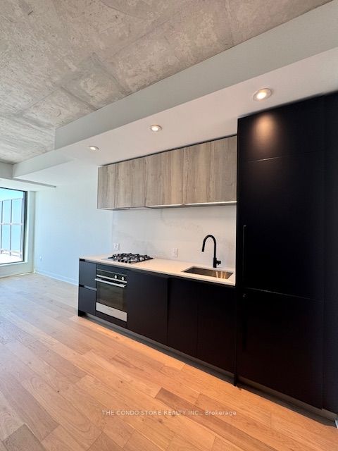 2625 Dundas Street W 703