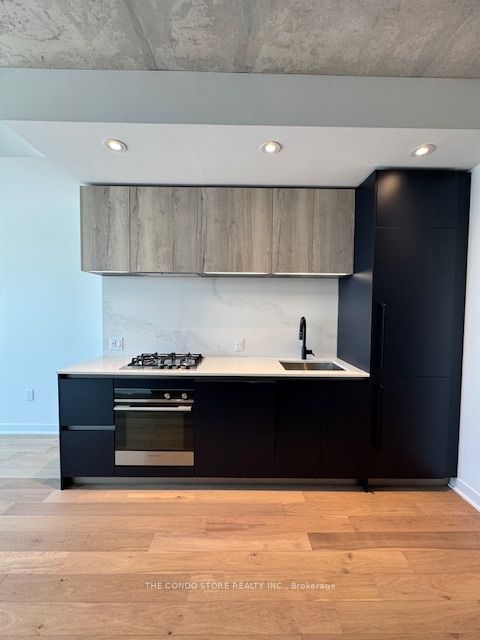 2625 Dundas Street W 703