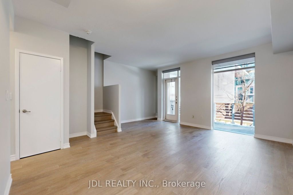 Photo of 31 Brunel Court #Th8, Toronto, ON M5V 3Y2 (MLS # C12821404)