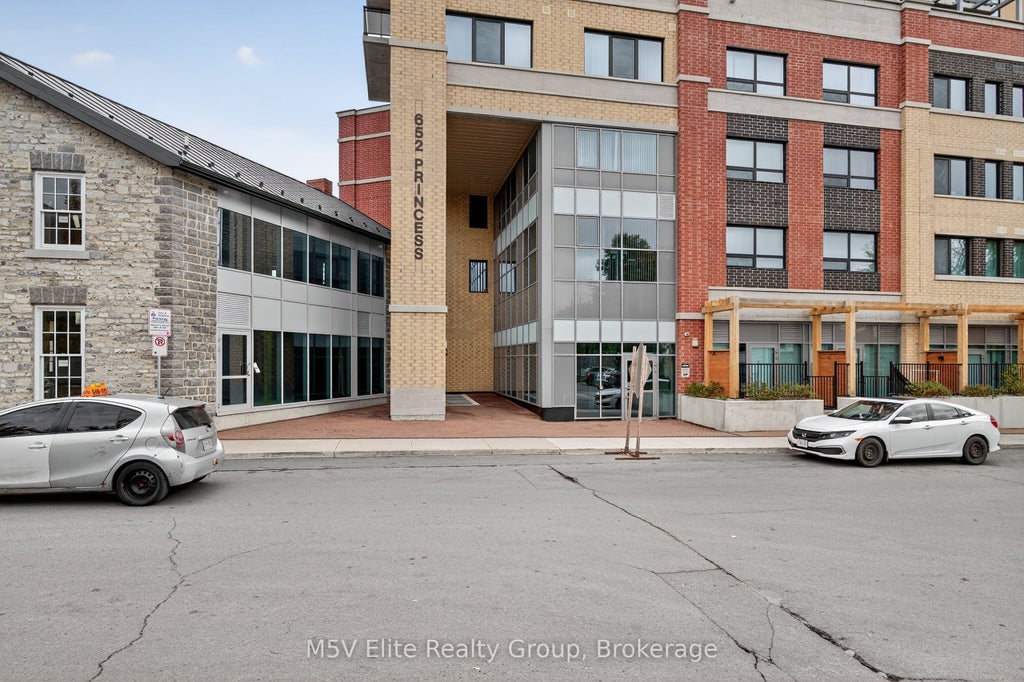 Photo of 652 Princess Street #341, Kingston, ON K7L 3Z9 (MLS # X13806568)