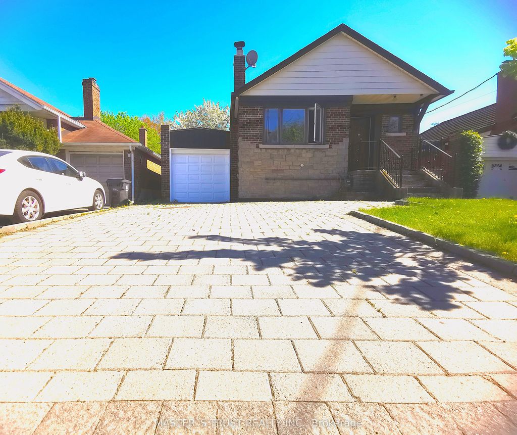 Photo of 623 O' Connor Dr Drive, Toronto, ON M4C 3A5 (MLS # E12411883)