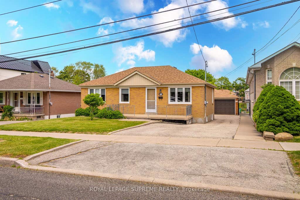Photo of 376 Rustic Road, Toronto, ON M6L 1W7 (MLS # W13414836)