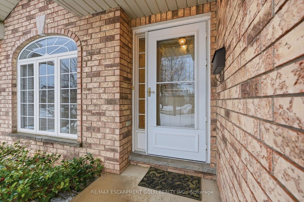 Photo of 7844 Charnwood Avenue, Niagara Falls, ON L2H 3E2 (MLS # X12805962)