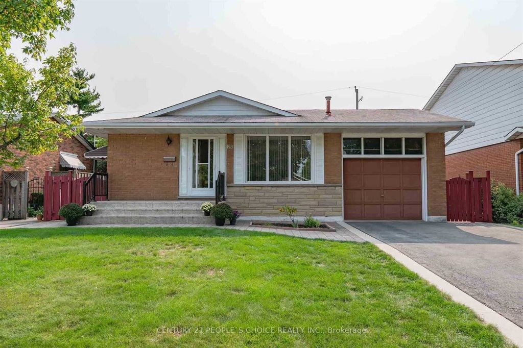 Photo of 25 Darlington Drive, Hamilton, ON L9C 2L8 (MLS # X12861020)