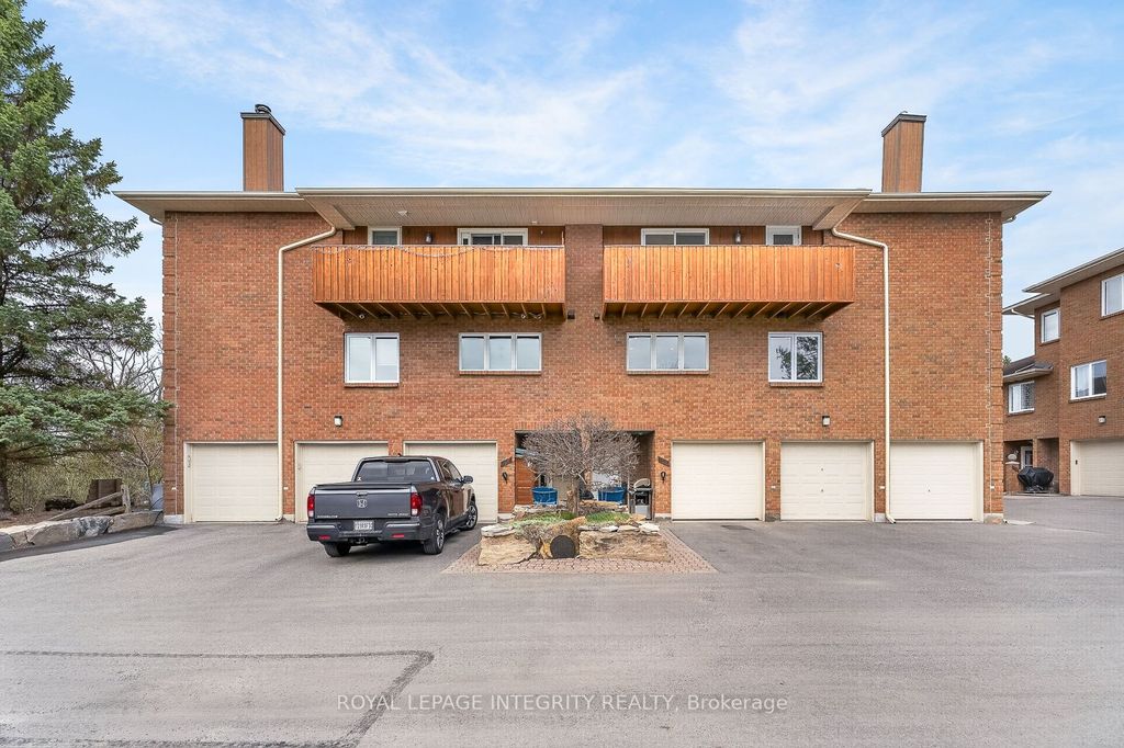 Photo of 108 Stratas Court #8, Kanata, ON K2L 3K4 (MLS # X13075318)