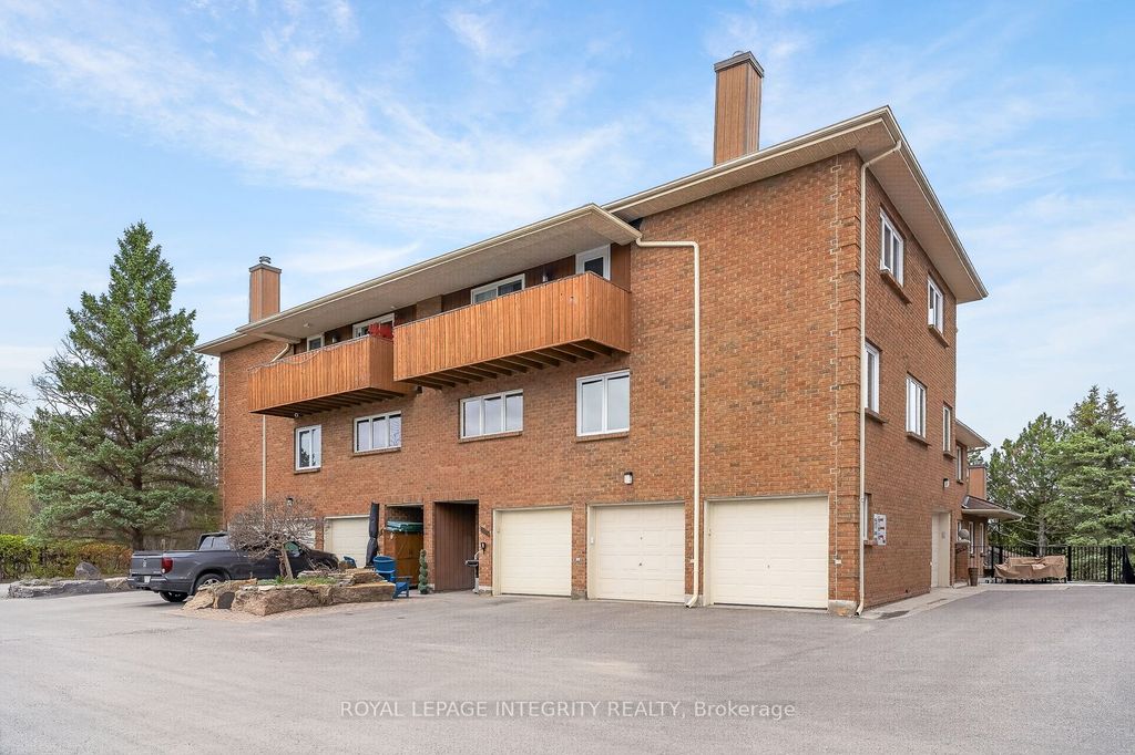 Photo of 108 Stratas Court #8, Kanata, ON K2L 3K4 (MLS # X13075318)