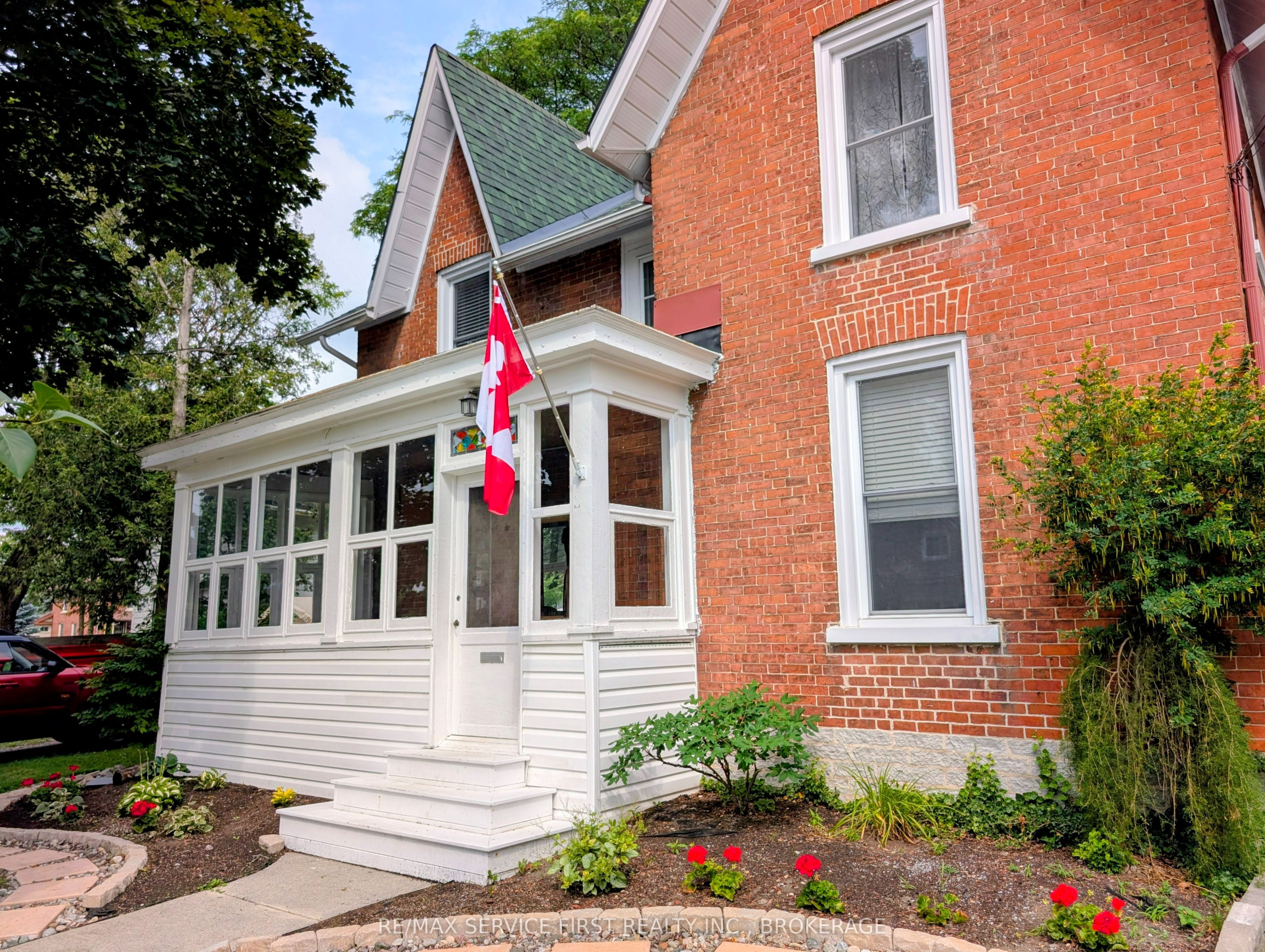 Photo 1 of 48 — 15 Graham Street E, Greater Napanee, ON K7R 1L6