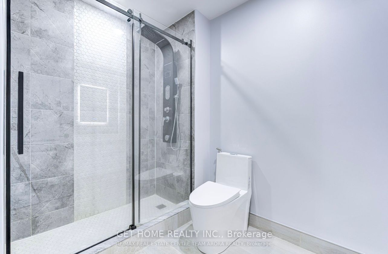 153 Mclaughlin Avenue Upper