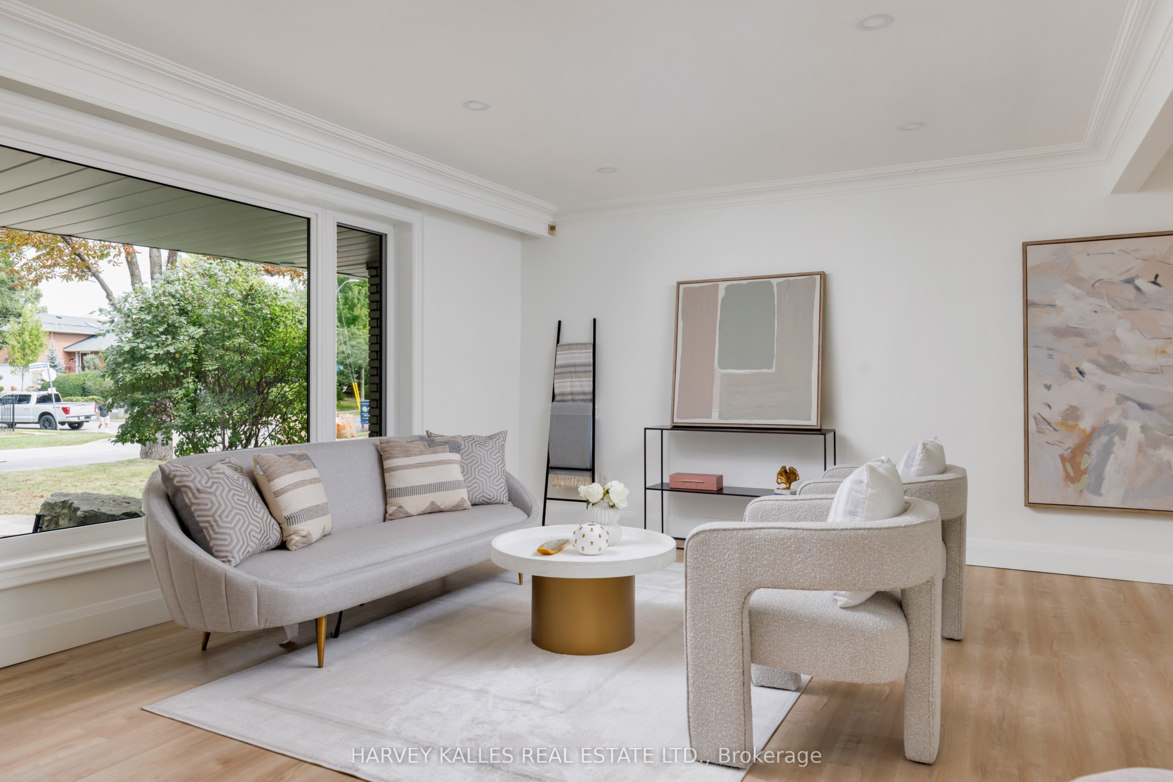 215 Edenbridge Drive