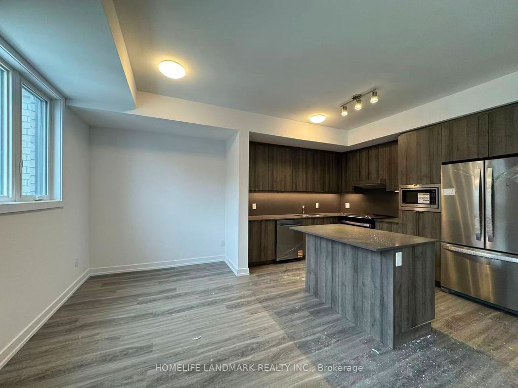 Photo of 15 Kerns Lane, Richmond Hill, ON L4E 1M1 (MLS # N13104614)