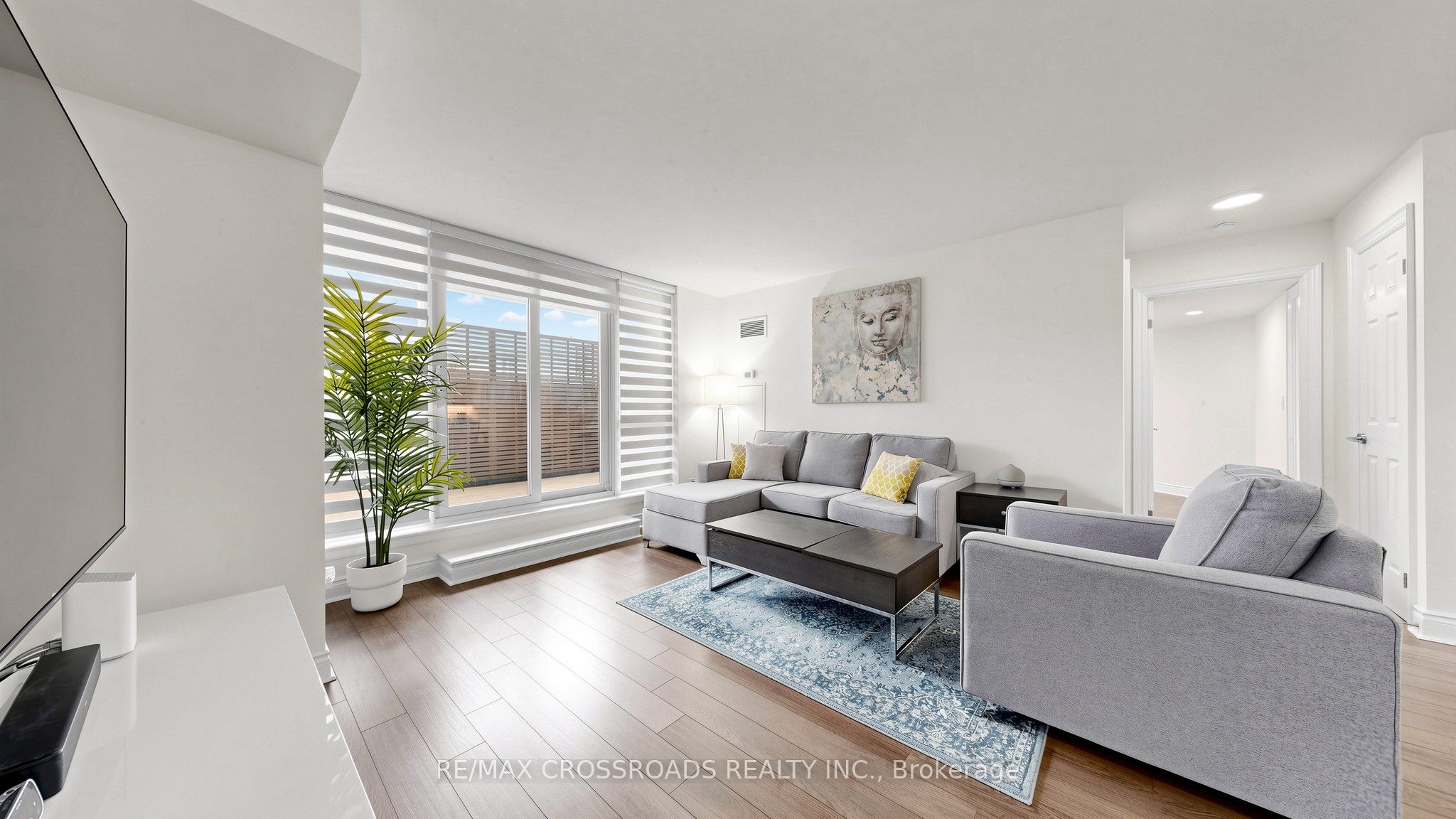 23 Cox Boulevard 656