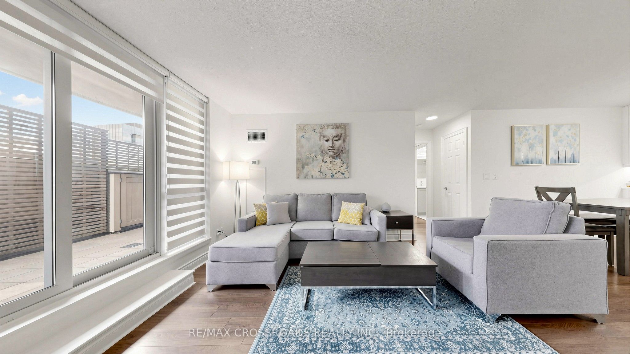 23 Cox Boulevard 656