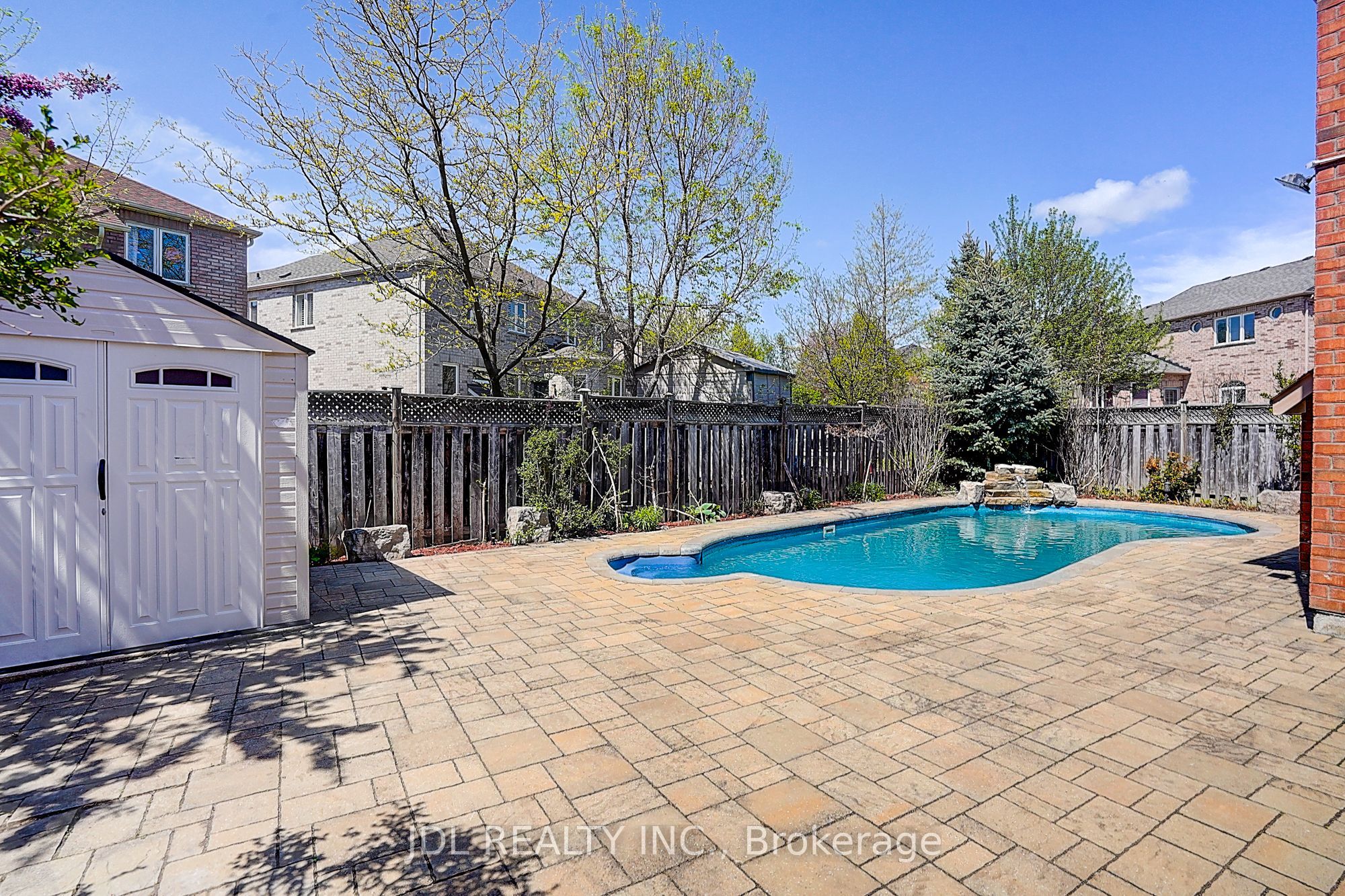 28 Emery Hill Boulevard