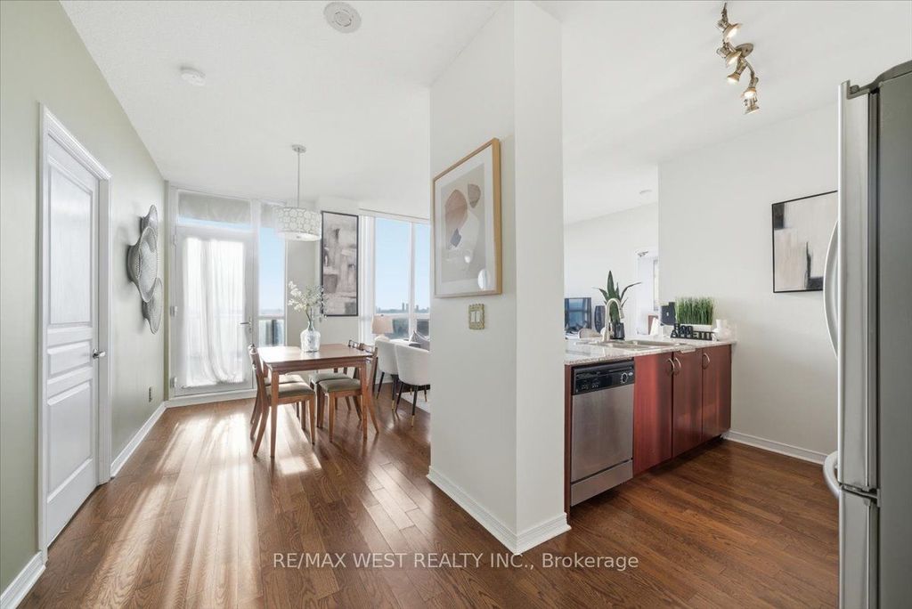 Photo of 2240 Lake Shore Boulevard W #3302, Toronto, ON M8V 0B1 (MLS # W12999964)