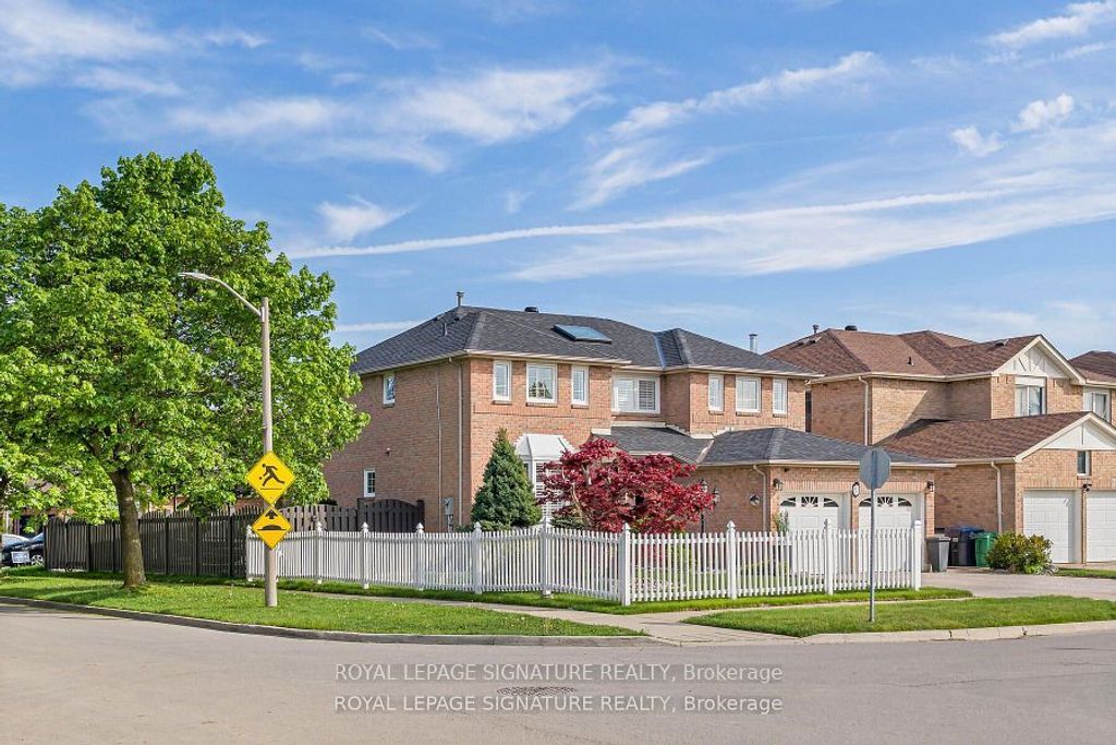 Photo of 81 Parkside Drive, Brampton, ON L6Y 3A2 (MLS # W12837244)