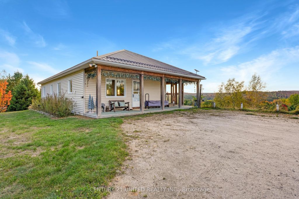 Photo of 31 McLean Road, Hastings Highlands, ON K0L 2R0 (MLS # X12451624)
