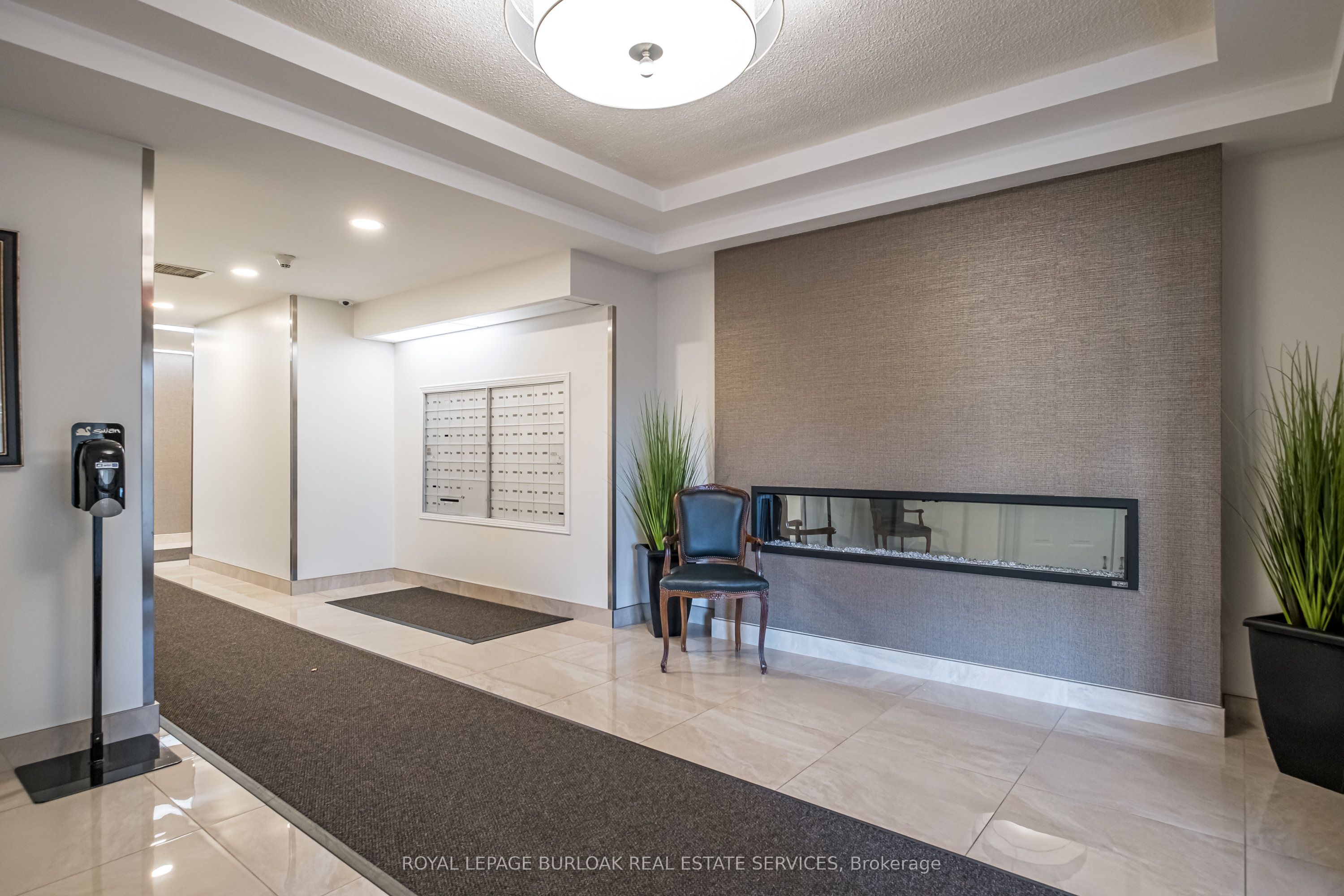 3497 Upper Middle Road 305