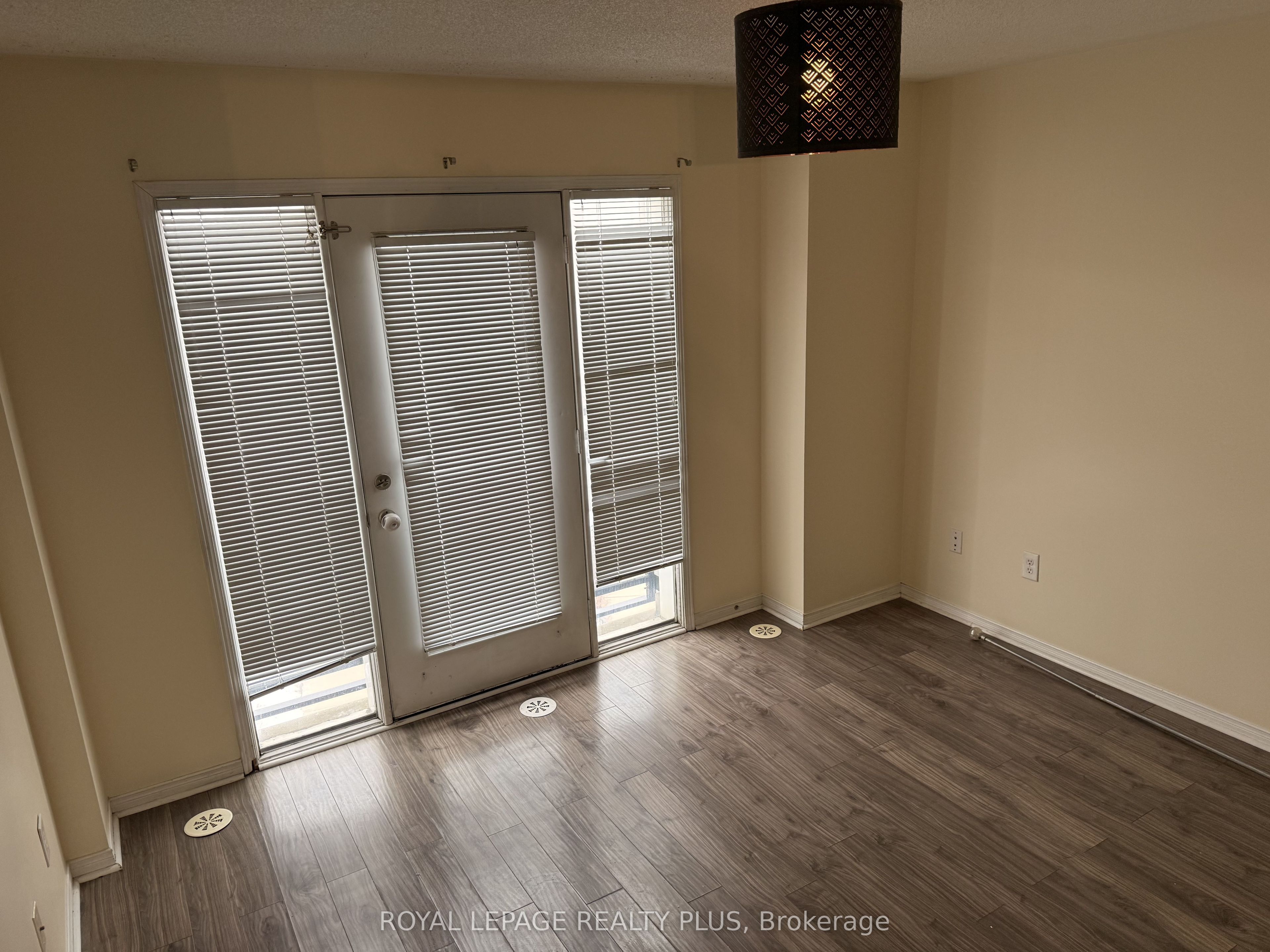 3050 Erin Centre Boulevard 85