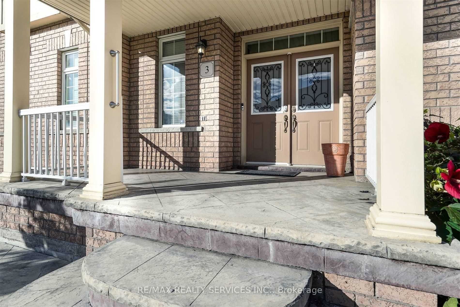 3 Coolwater Drive