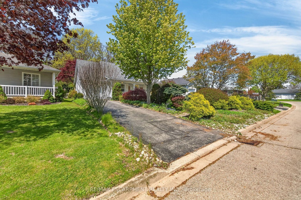 Photo of 5 Denby Road, Norfolk, ON N0A 1N4 (MLS # X13124350)