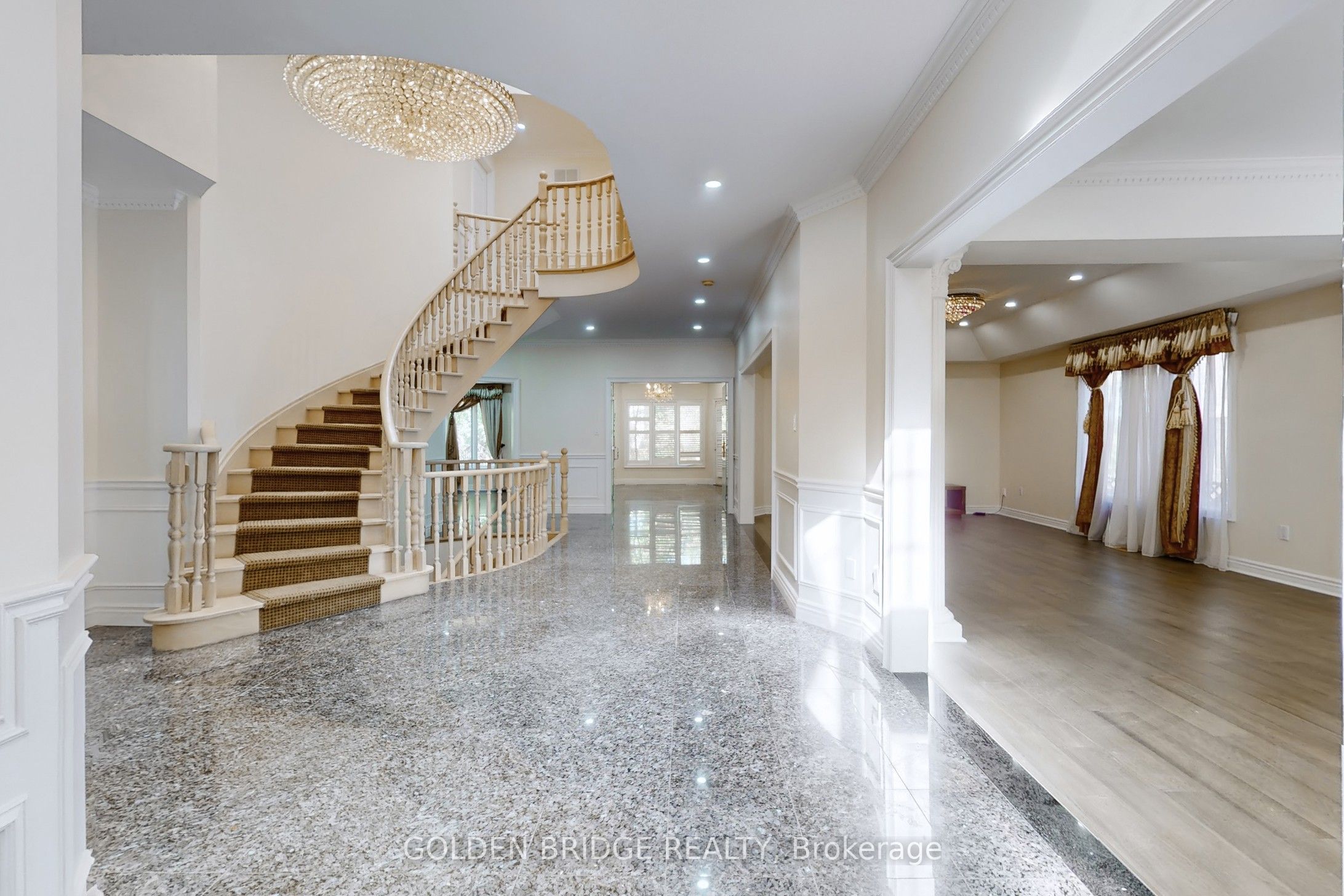 57 Cassandra Crescent