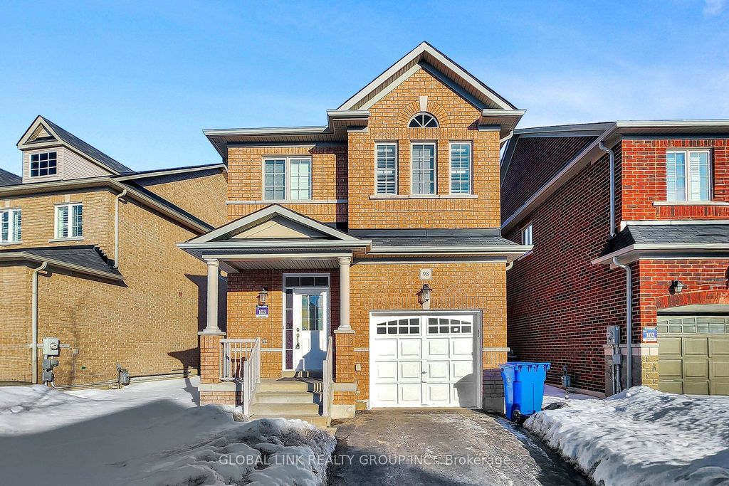 Photo of 98 wilf morden Road, Whitchurch-Stouffville, ON L4A 0K1 (MLS # N12852638)