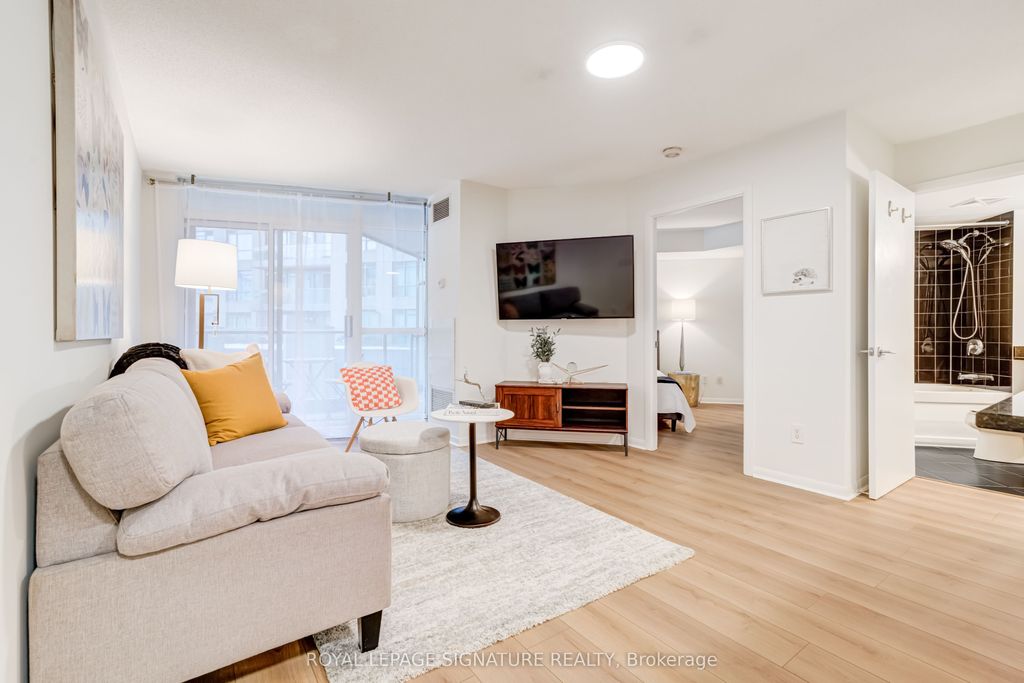 Photo of 231 Fort York Boulevard #304, Toronto, ON M5V 1B2 (MLS # C12719058)