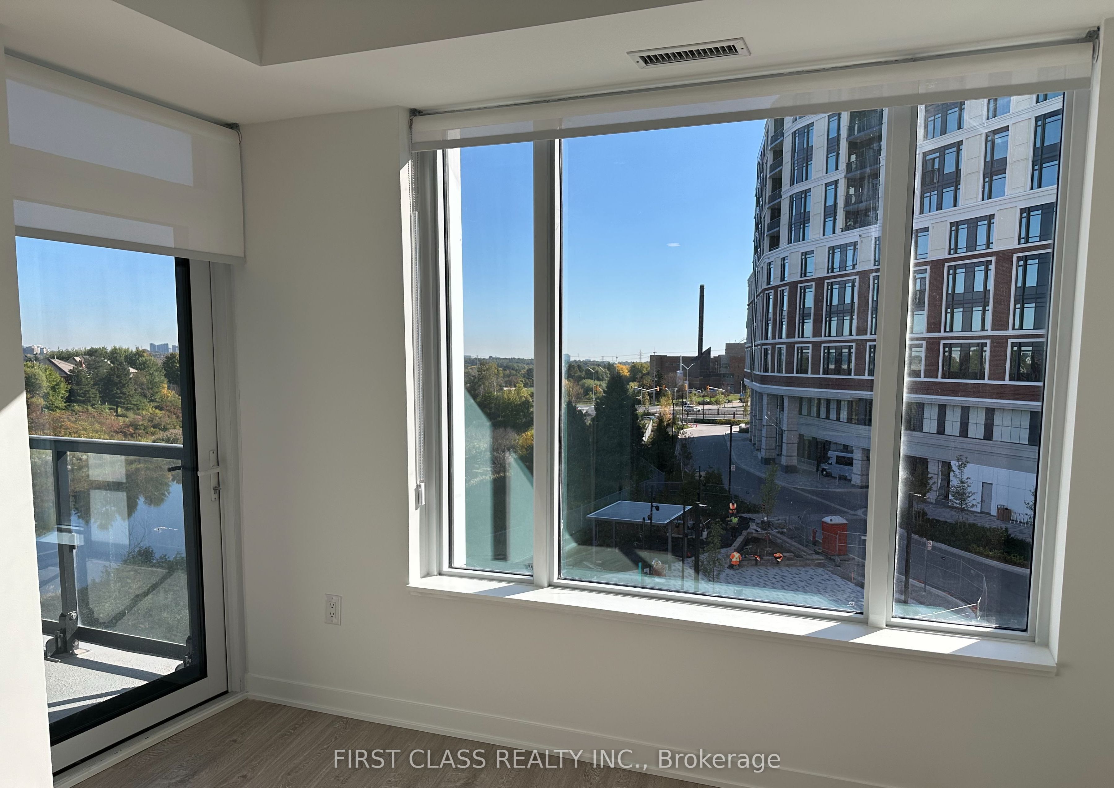 2495 Eglinton Avenue W 316