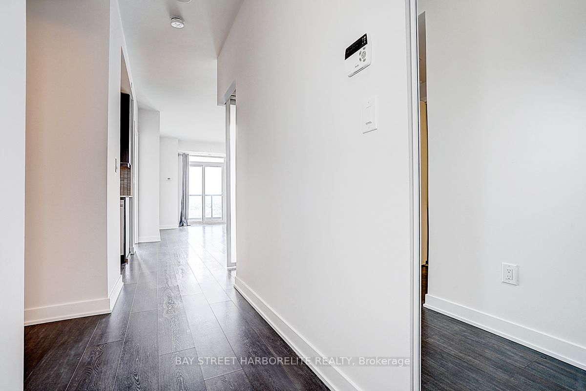 4633 Glen Erin Drive 1502