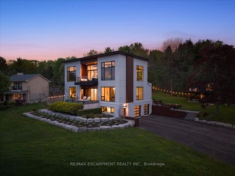1309 Beaufort Drive Burlington ON L7P 4V9