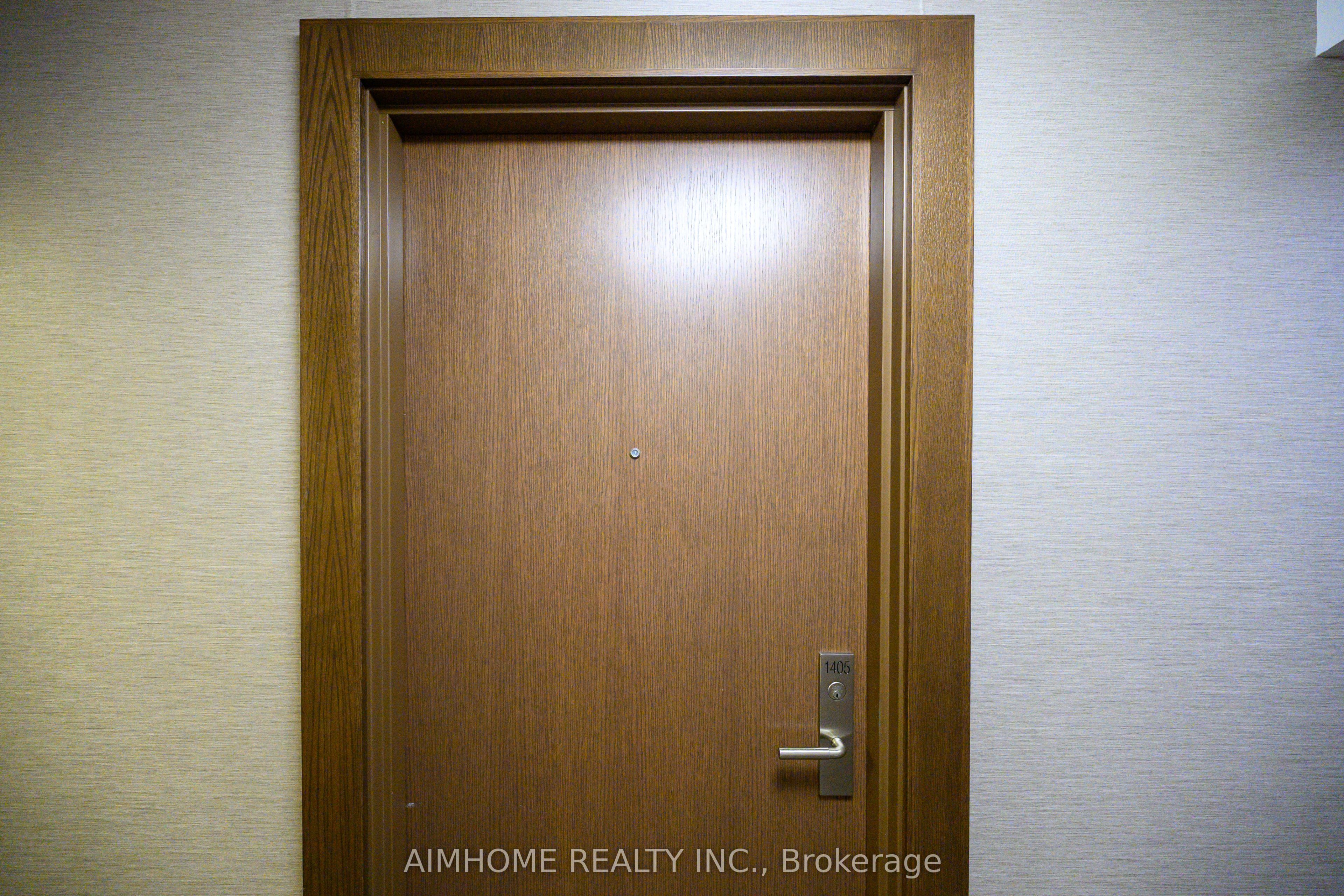 386 Yonge Street 1405