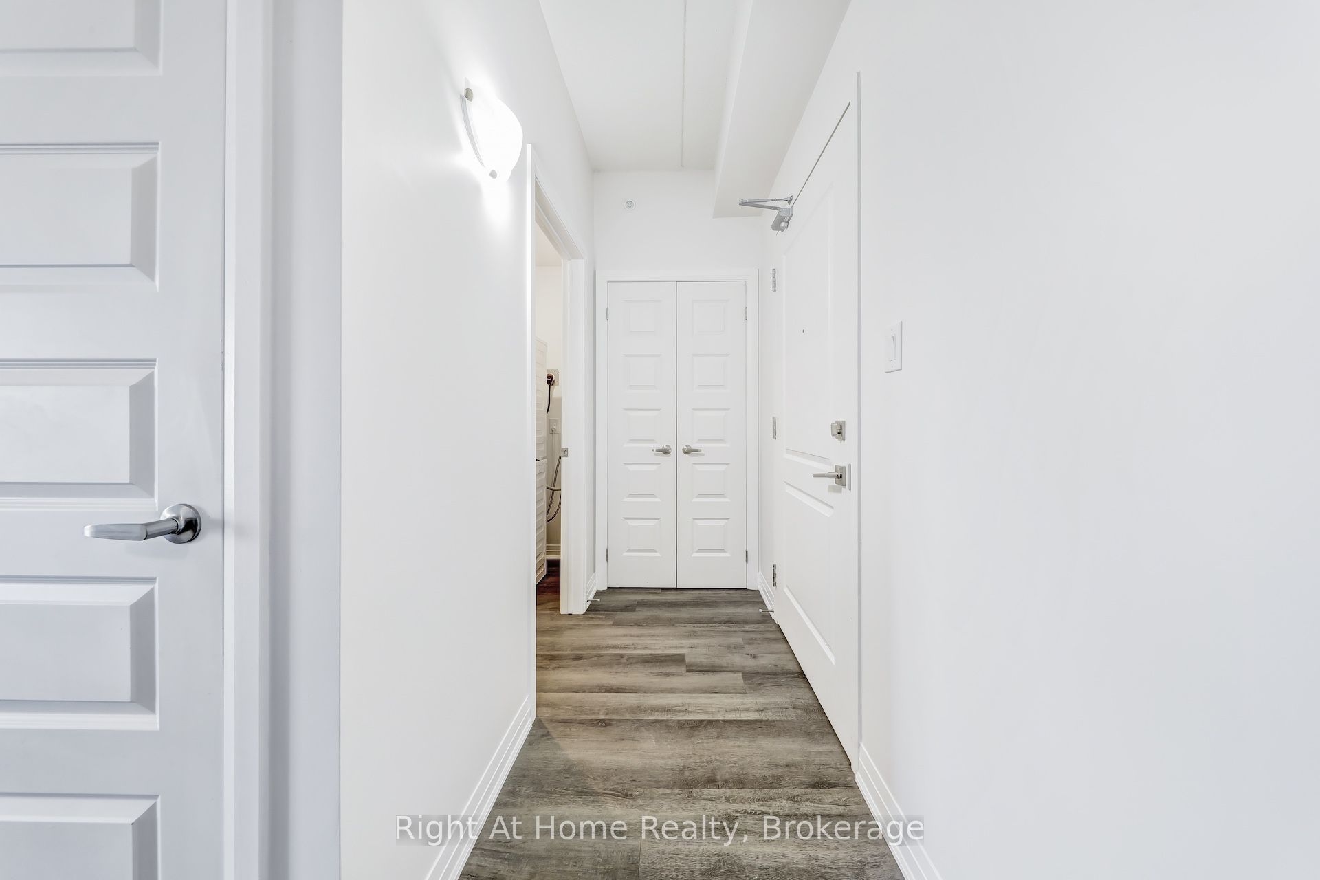610 Farmstead Drive 307