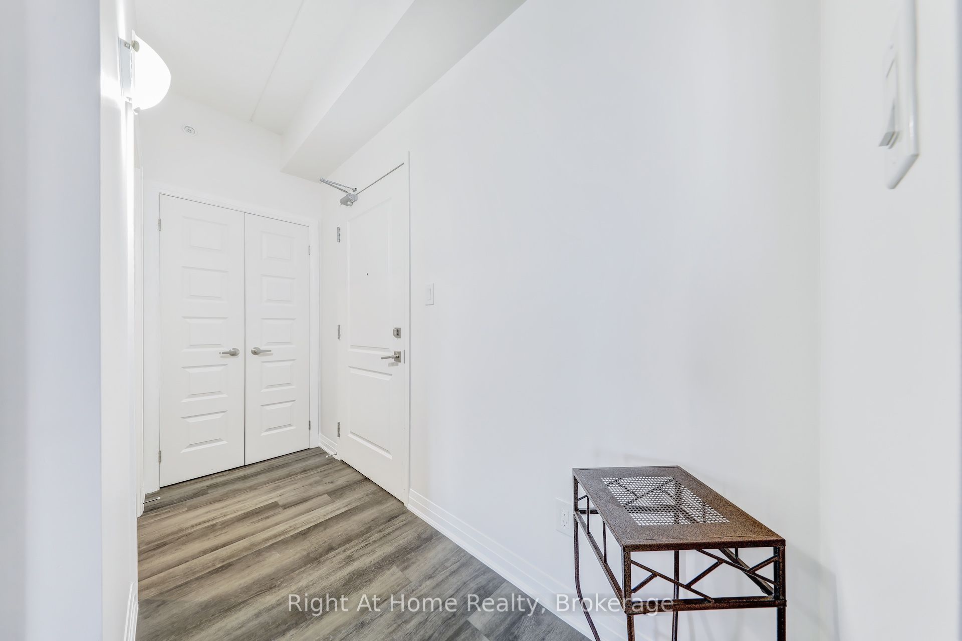 610 Farmstead Drive 307